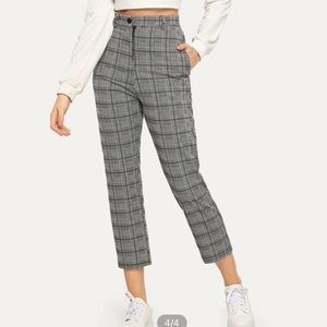 Plaid Button Decoration Pants      Size: Medium